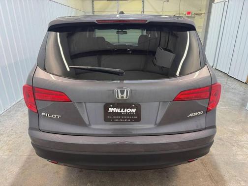 Modern Steel Metallic 2018 Honda Pilot EX-L