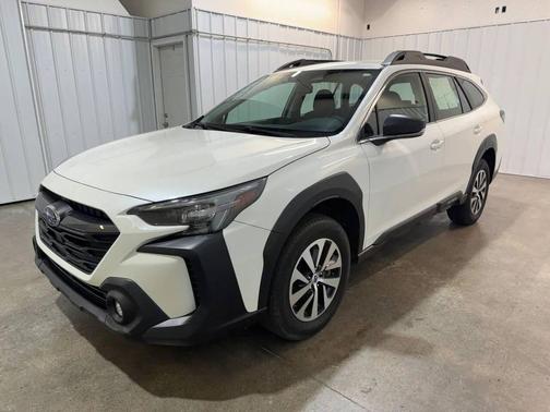 Crystal White Pearl 2024 Subaru Outback Base