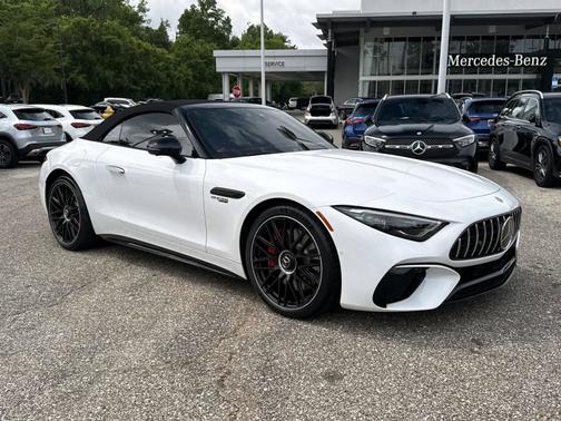 MANUFAKTUR Moonlight White Metallic 2022 Mercedes-Benz AMG SL 55