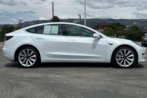 Pearl White Multi 2018 Tesla Model 3 Long Range