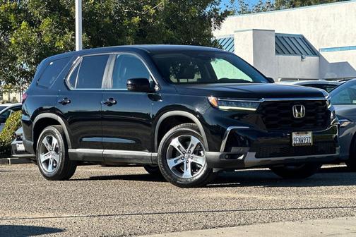 2023 Honda Pilot EX-L 8-Passenger