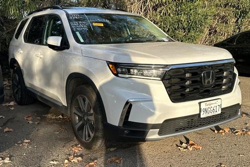 2025 Honda Pilot Elite