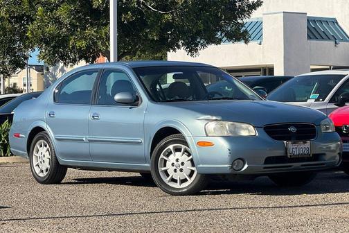 2000 Nissan Maxima SE