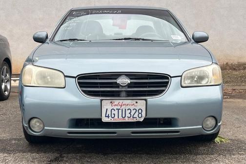 2000 Nissan Maxima SE