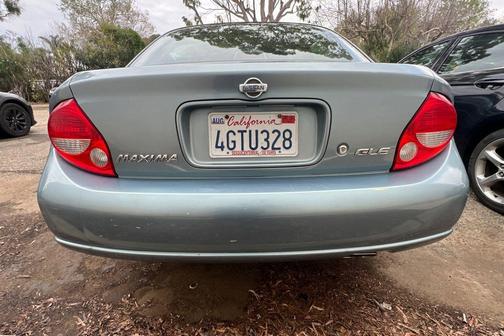 2000 Nissan Maxima SE