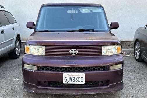 2005 Scion xB 