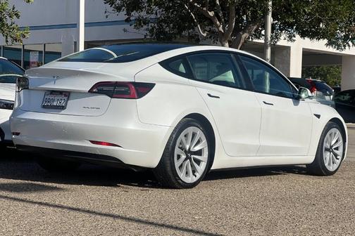2022 Tesla Model 3 Long Range