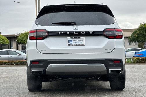 Platinum White Pearl 2026 Honda Pilot Elite