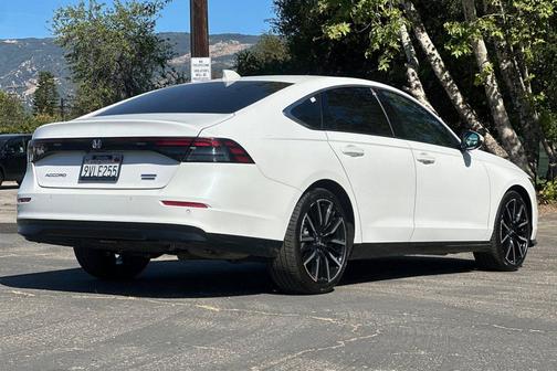 2025 Honda Accord Hybrid Touring