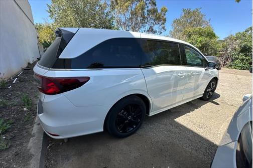 2023 Honda Odyssey Sport