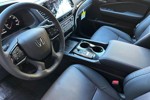 Crystal Black Pearl 2026 Honda Ridgeline Black Edition