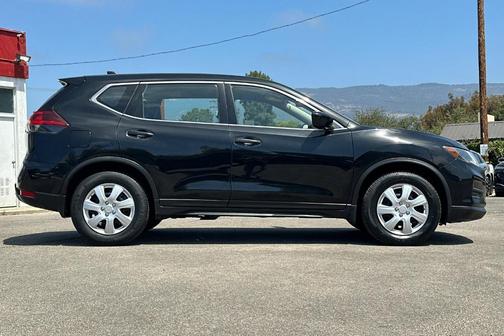 Magnetic Black 2019 Nissan Rogue S