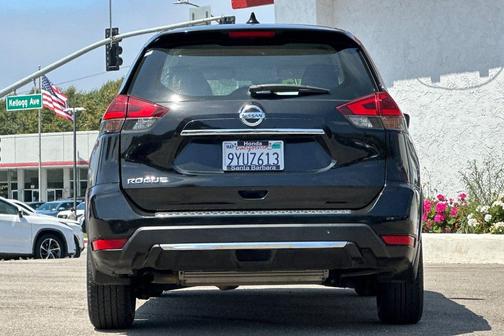 Magnetic Black 2019 Nissan Rogue S