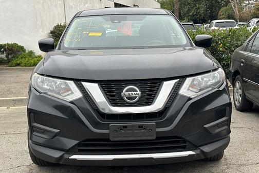 Magnetic Black 2019 Nissan Rogue S