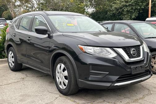 Magnetic Black 2019 Nissan Rogue S