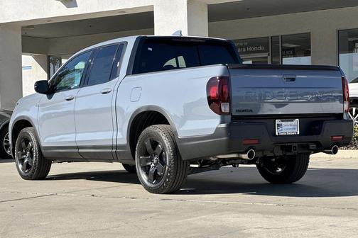 Sonic Gray Pearl 2026 Honda Ridgeline Black Edition