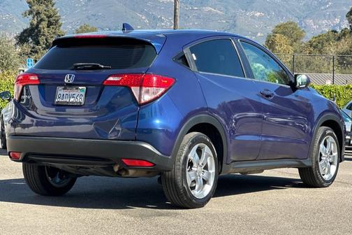 Deep Ocean Pearl 2017 Honda HR-V LX