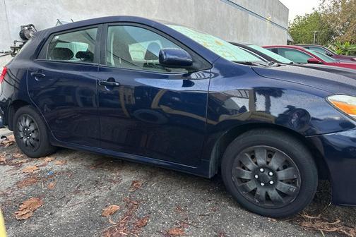 2009 Toyota Matrix Base