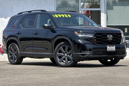 Crystal Black Pearl 2025 Honda Pilot Sport