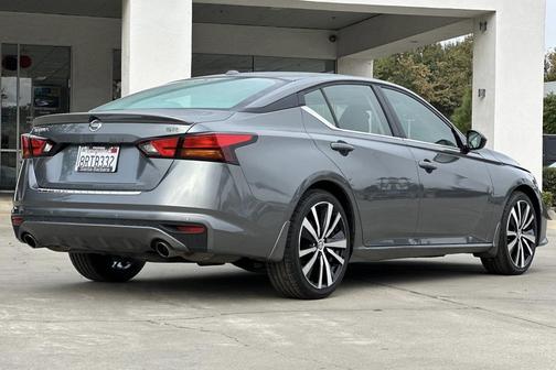 2020 Nissan Altima 2.5 SR