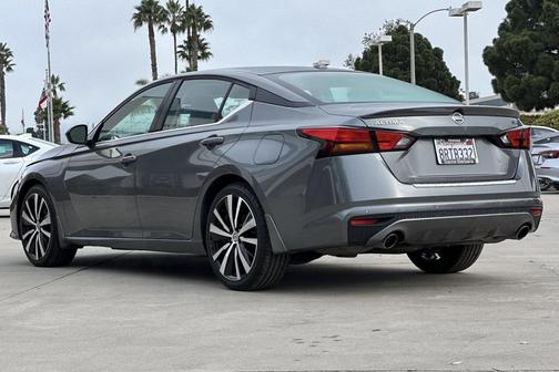 2020 Nissan Altima 2.5 SR