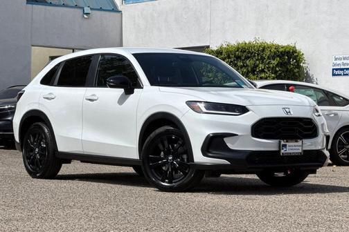Platinum White Pearl 2027 Honda HR-V Sport