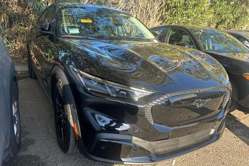 2025 Ford Mustang Mach-E Select