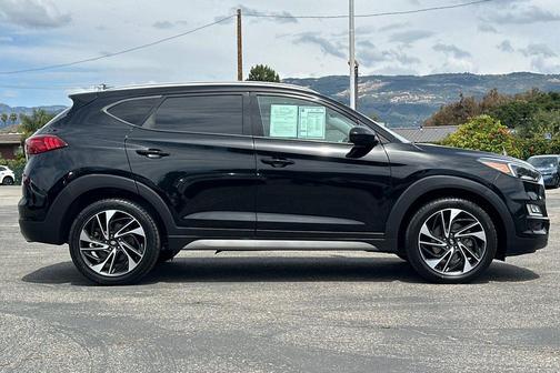 Black Noir Pearl 2020 Hyundai TUCSON Sport