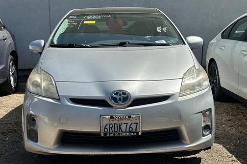 Classic Silver Metallic 2011 Toyota Prius IV