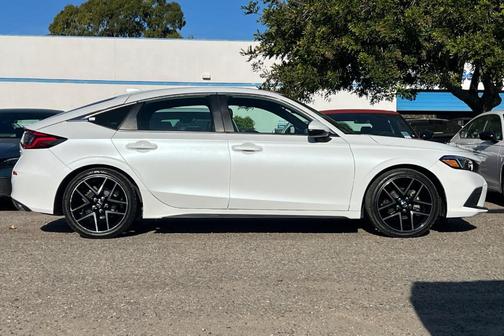 Platinum White Pearl 2022 Honda Civic Sport Touring
