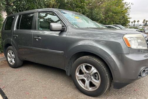 Polished Metal Metallic 2012 Honda Pilot EX