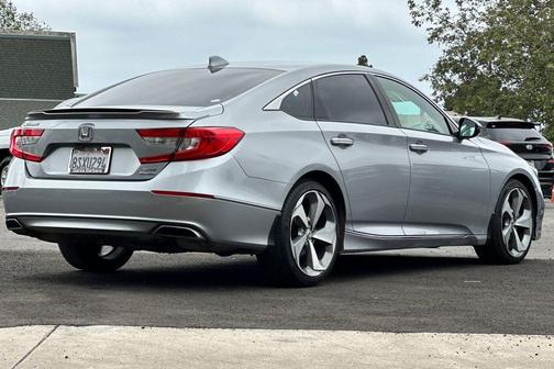 Lunar Silver Metallic 2019 Honda Accord Touring 2.0T