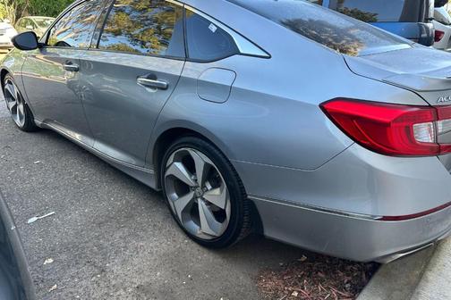 Lunar Silver Metallic 2019 Honda Accord Touring 2.0T