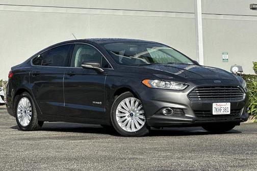 2015 Ford Fusion Hybrid SE