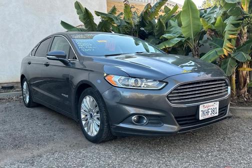 2015 Ford Fusion Hybrid SE