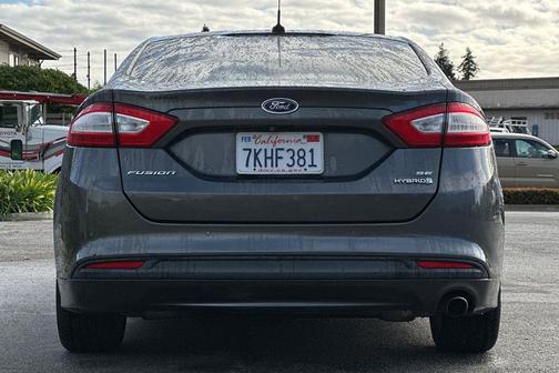 2015 Ford Fusion Hybrid SE