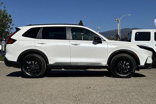 Platinum White Pearl 2026 Honda CR-V Hybrid Sport-L