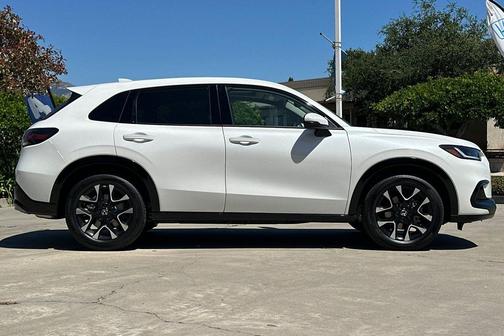 Platinum White Pearl 2026 Honda HR-V EX-L