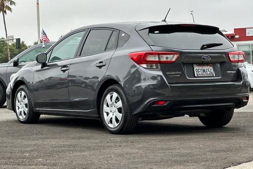 Magnetite Gray Metallic 2018 Subaru Impreza 2.0i