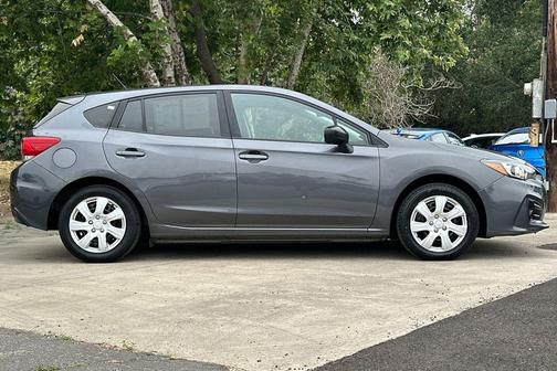 Magnetite Gray Metallic 2018 Subaru Impreza 2.0i
