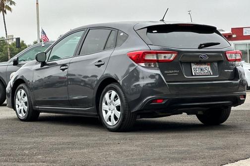 Magnetite Gray Metallic 2018 Subaru Impreza 2.0i