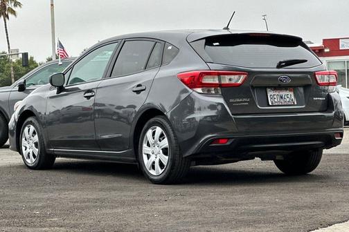 Magnetite Gray Metallic 2018 Subaru Impreza 2.0i
