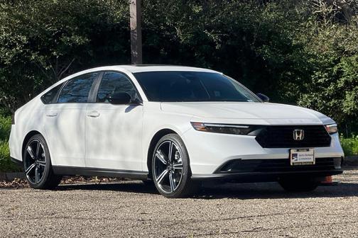 Platinum White Pearl 2026 Honda Accord Hybrid Sport