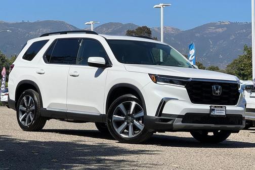 2025 Honda Pilot Touring