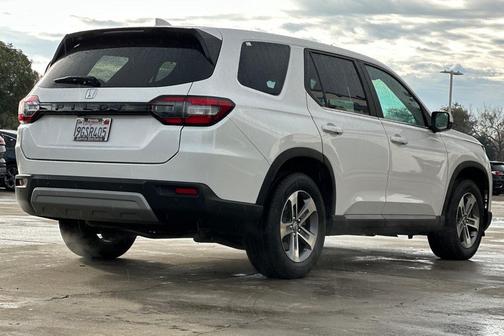 2023 Honda Pilot EX-L 7-Passenger