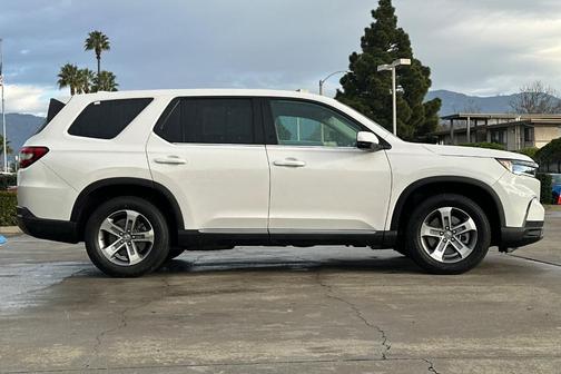 2023 Honda Pilot EX-L 7-Passenger