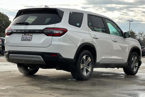 2023 Honda Pilot EX-L 7-Passenger