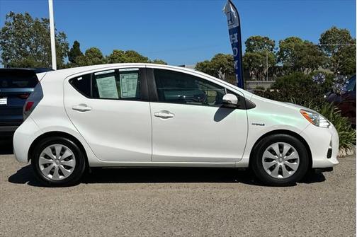 2013 Toyota Prius c Two