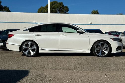 2019 Honda Accord Touring 2.0T