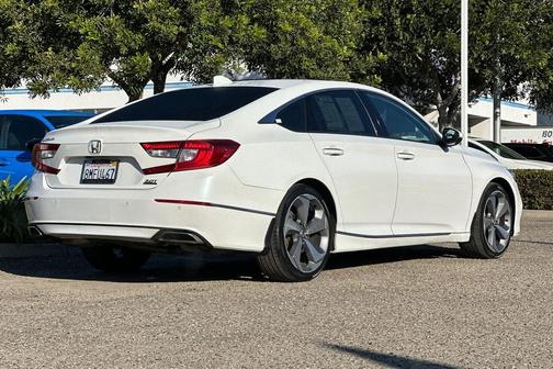 2019 Honda Accord Touring 2.0T